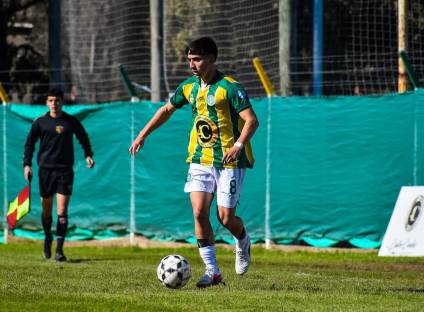 Liga de Lobos: Uribelarrea ganó y sigue invicto